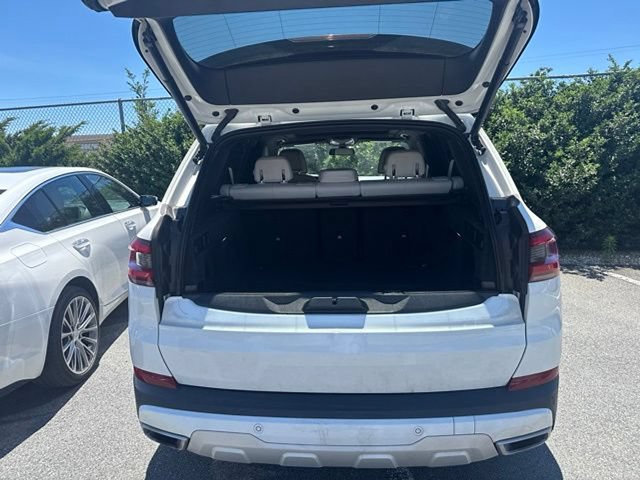 Used 2021 BMW X5 xDrive40i w/ Executive Package AWD/4WD image 9