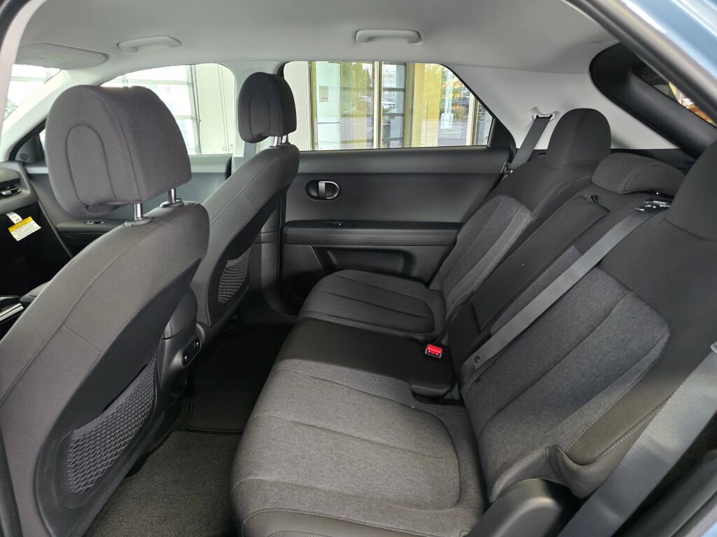 New 2026 Hyundai Ioniq 5 SE image 30