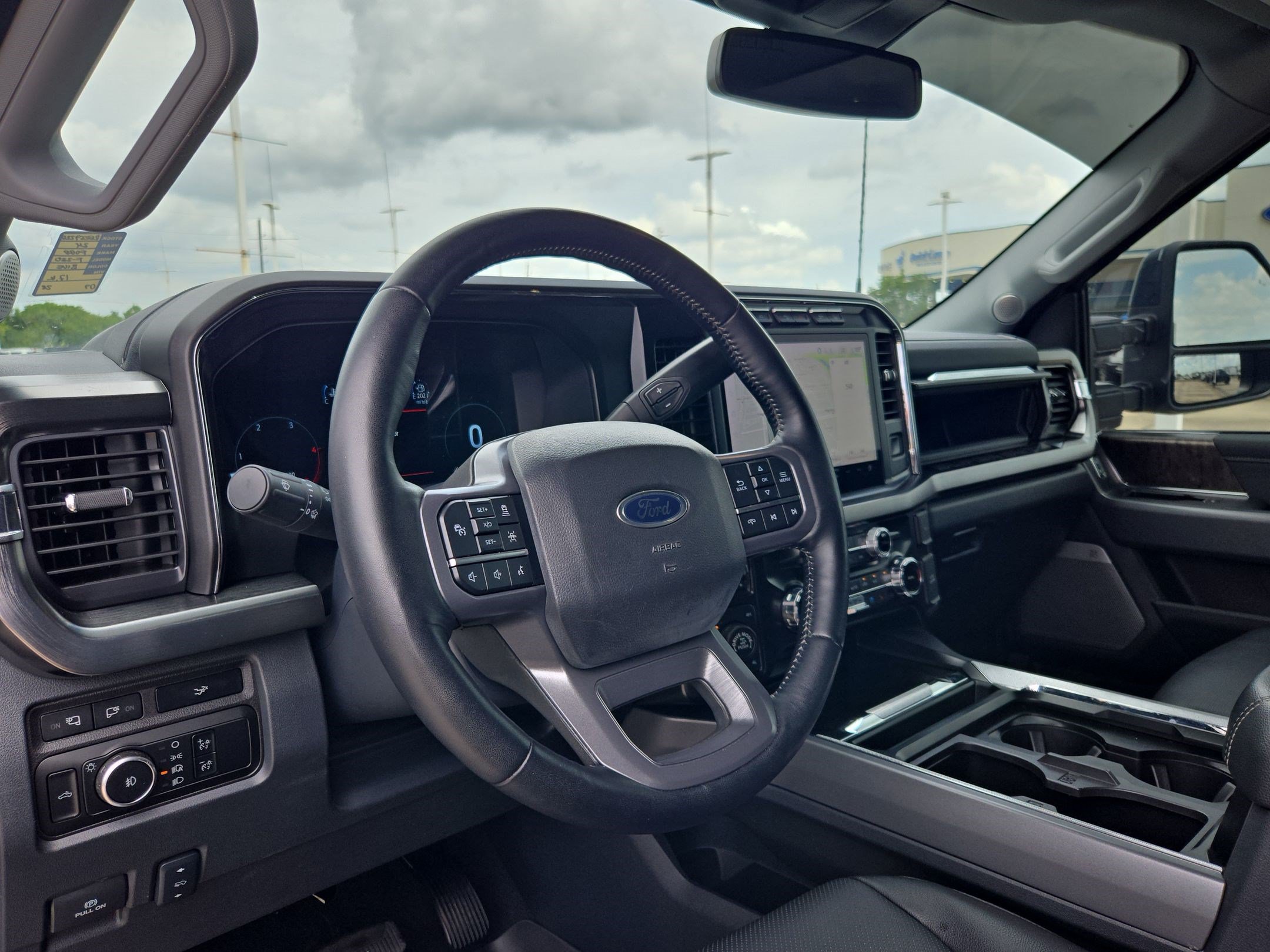 Used 2024 Ford F250 Lariat w/ Lariat Ultimate Package AWD/4WD image 16