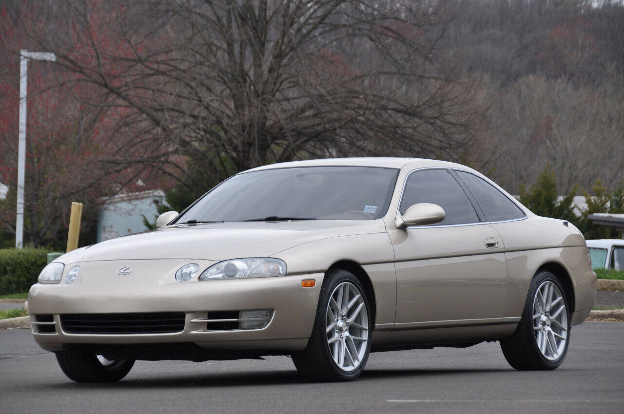 Used 1995 Lexus SC 300 Coupe image 2