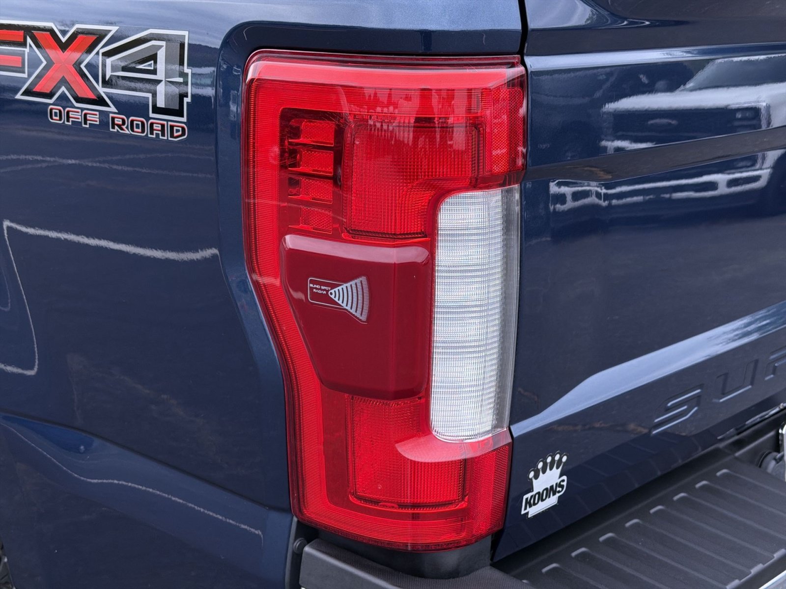 Used 2017 Ford F250 Lariat w/ Lariat Ultimate Package AWD/4WD image 16