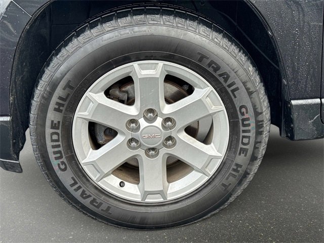 Used 2015 GMC Acadia SLE image 9