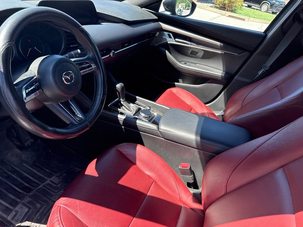 Used 2022 MAZDA MAZDA3 s FWD image 3
