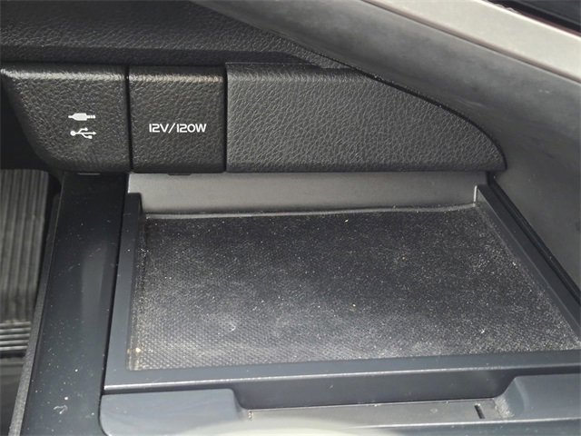 Certified 2019 Toyota Camry SE image 19