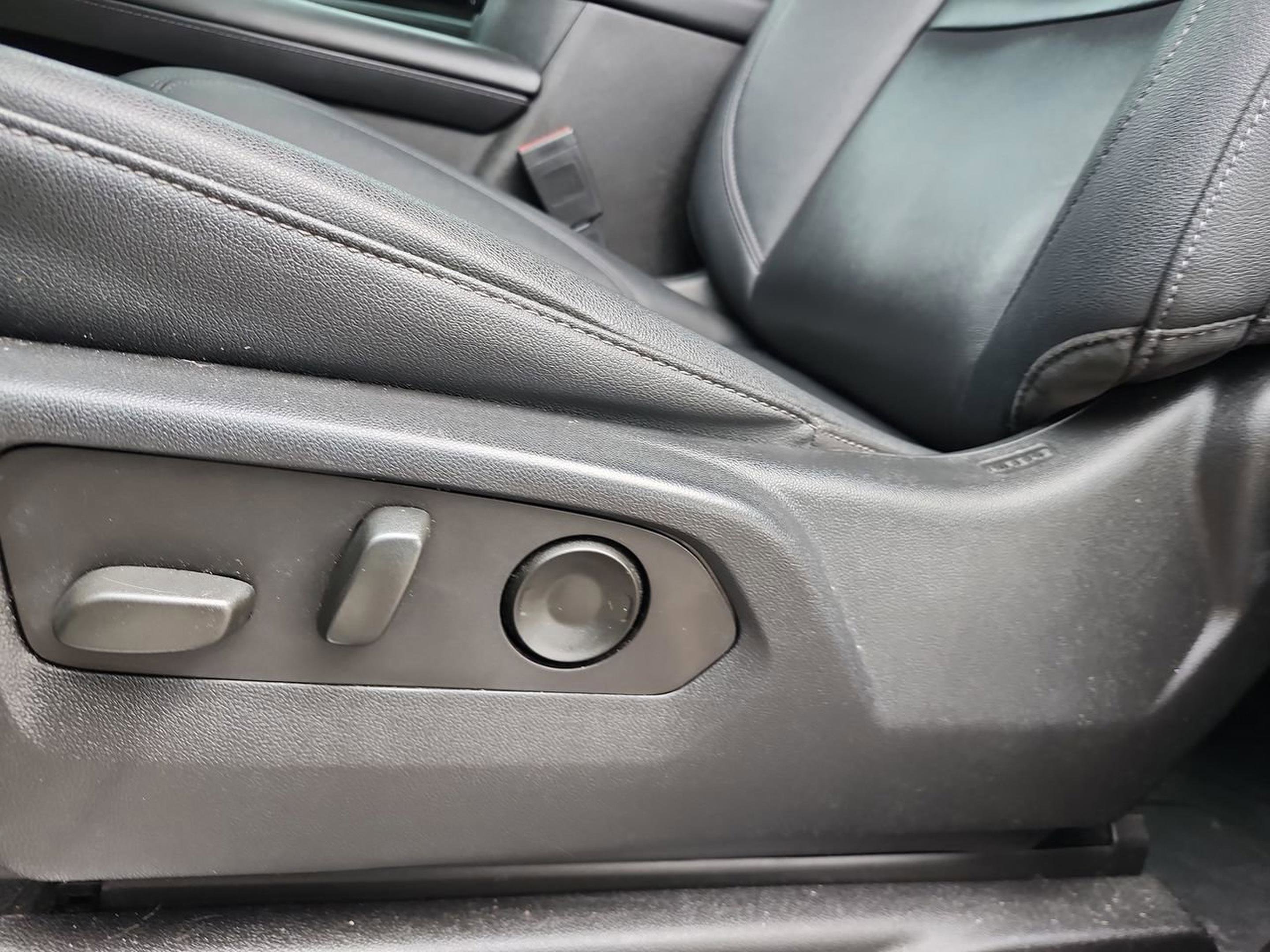 Used 2023 Chevrolet Tahoe LT RWD image 13