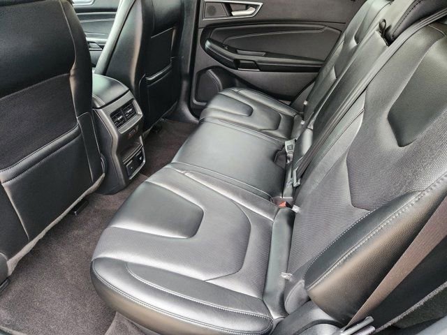 Used 2020 Ford Edge Titanium w/ Equipment Group 301A image 33