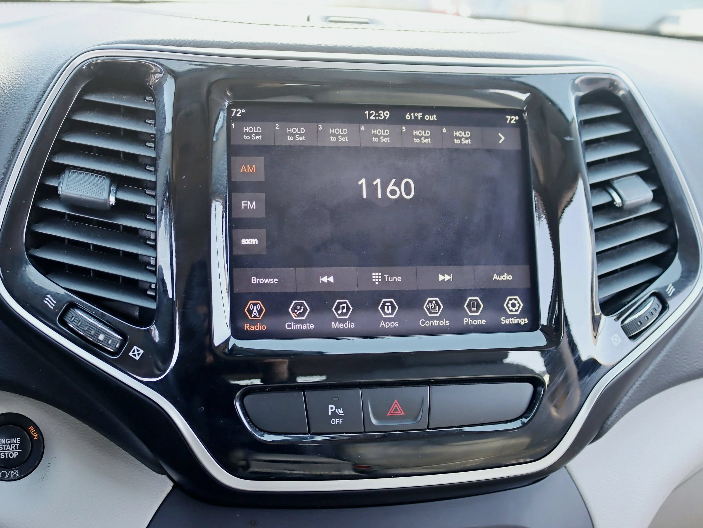 Used 2019 Jeep Cherokee Limited AWD/4WD image 22