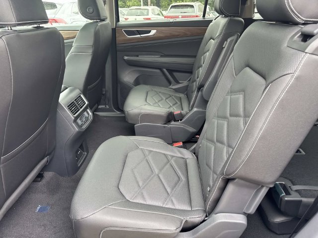 New 2026 Volkswagen Atlas SE FWD image 11