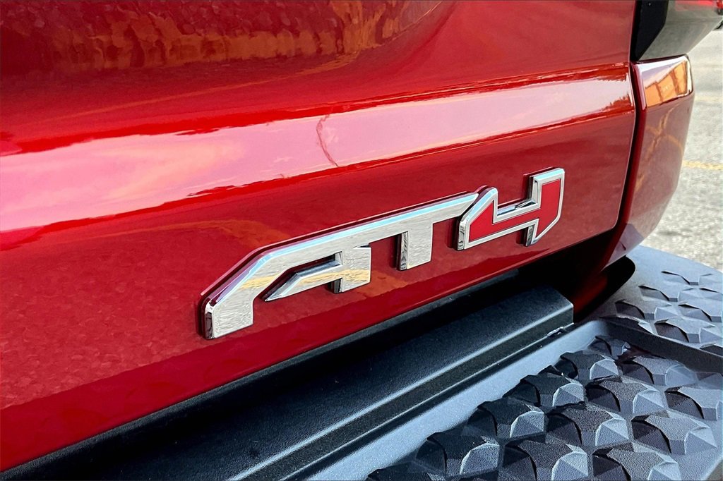 Used 2024 GMC Canyon AT4 w/ LPO, Skid Plate Package image 8