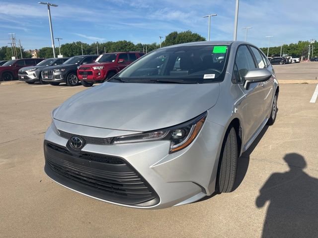 Used 2025 Toyota Corolla LE image 7
