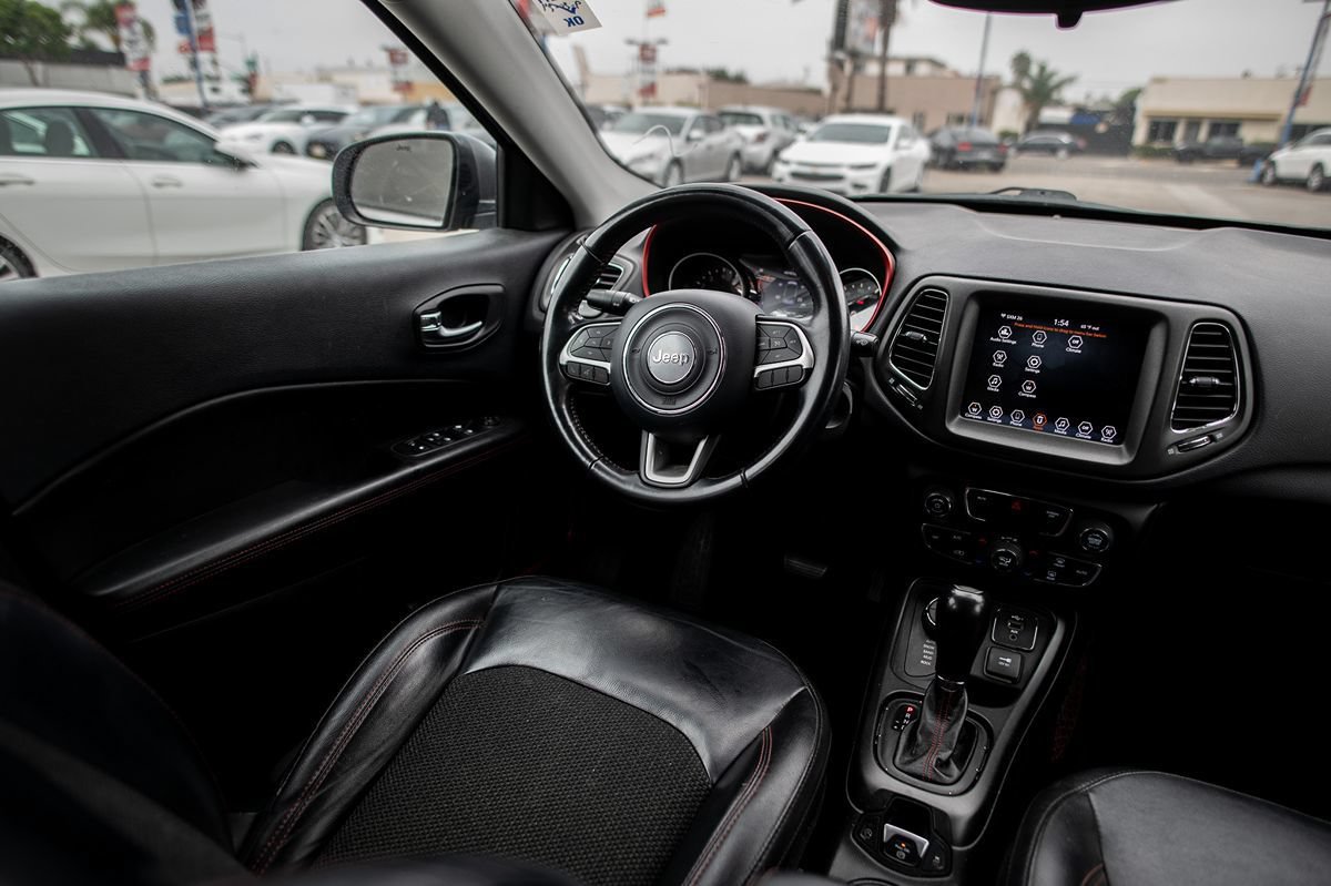 Used 2019 Jeep Compass Trailhawk AWD/4WD image 21