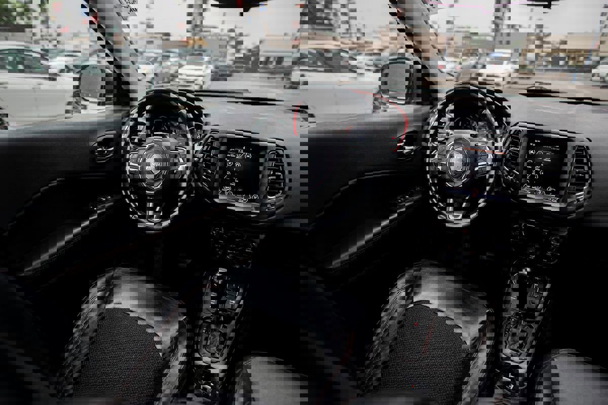 Used 2019 Jeep Compass Trailhawk image 21