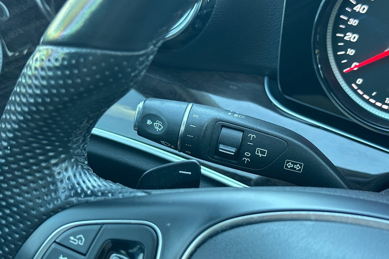 Used 2017 Mercedes-Benz E 400 4MATIC Wagon image 33
