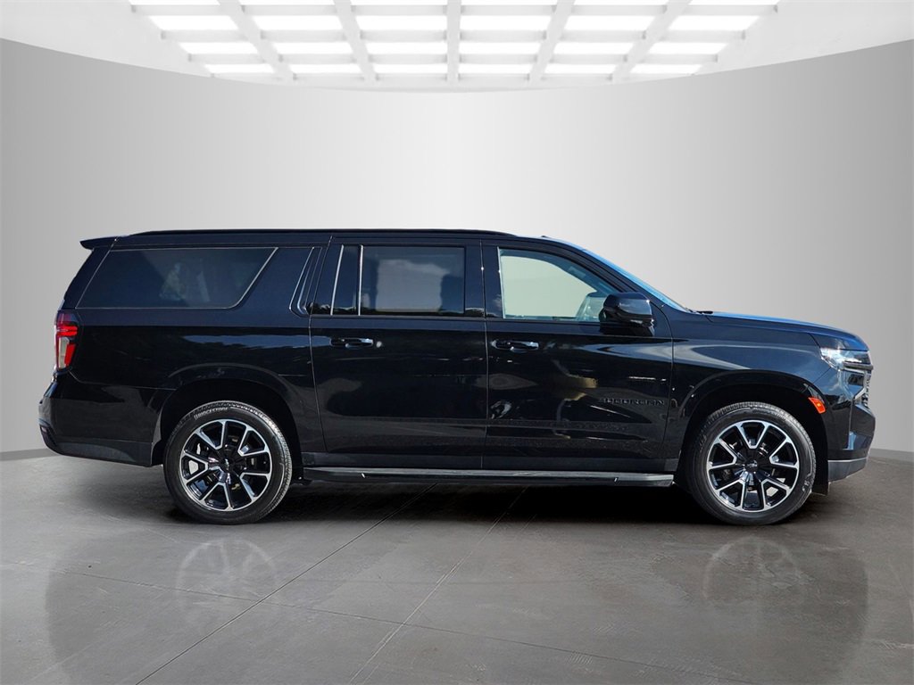 Used 2022 Chevrolet Suburban RST w/ Luxury Package image 7