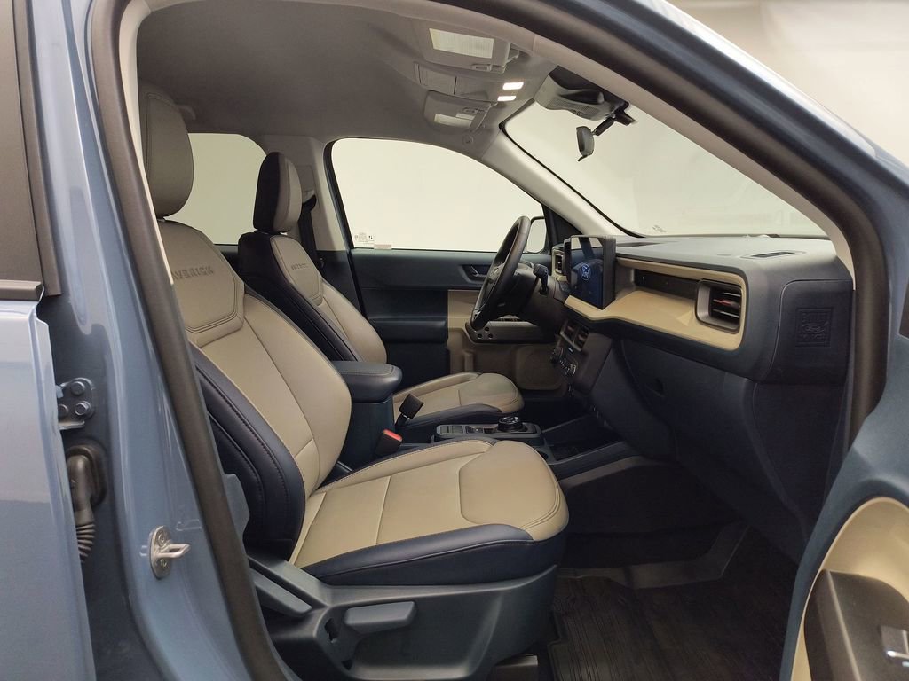 Used 2025 Ford Maverick Lariat w/ 4K Tow Package image 28