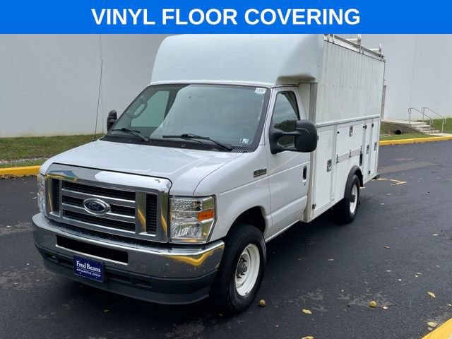 Certified 2022 Ford E-350 and Econoline 350 Super Duty w/ Power Windows & Locks Group image 4