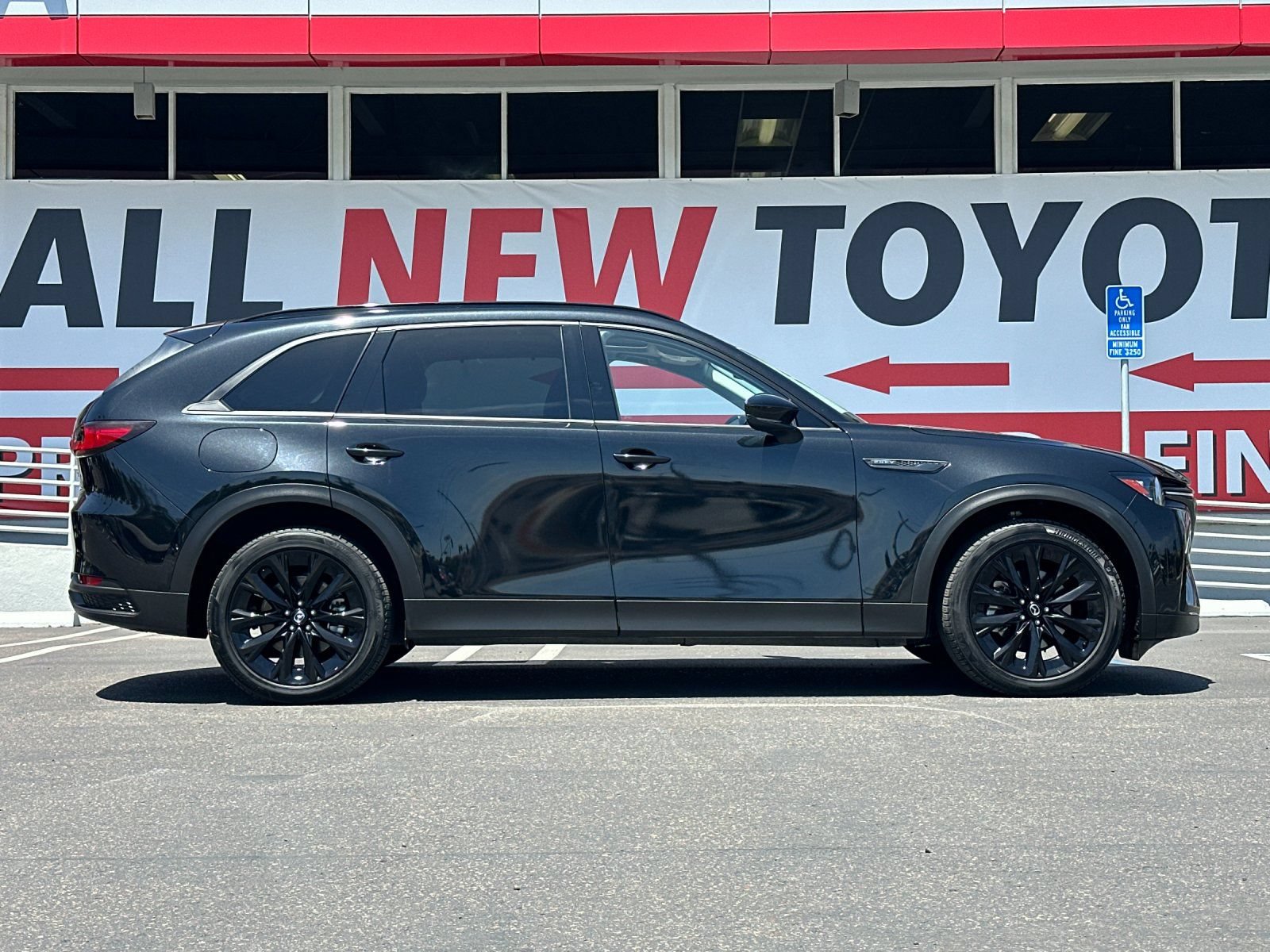 Used 2025 MAZDA CX-90 Plug-In Hybrid w/Premium Sport AWD/4WD image 6