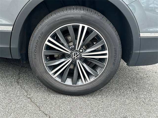 Used 2024 Volkswagen Tiguan Wolfsburg Edition image 35