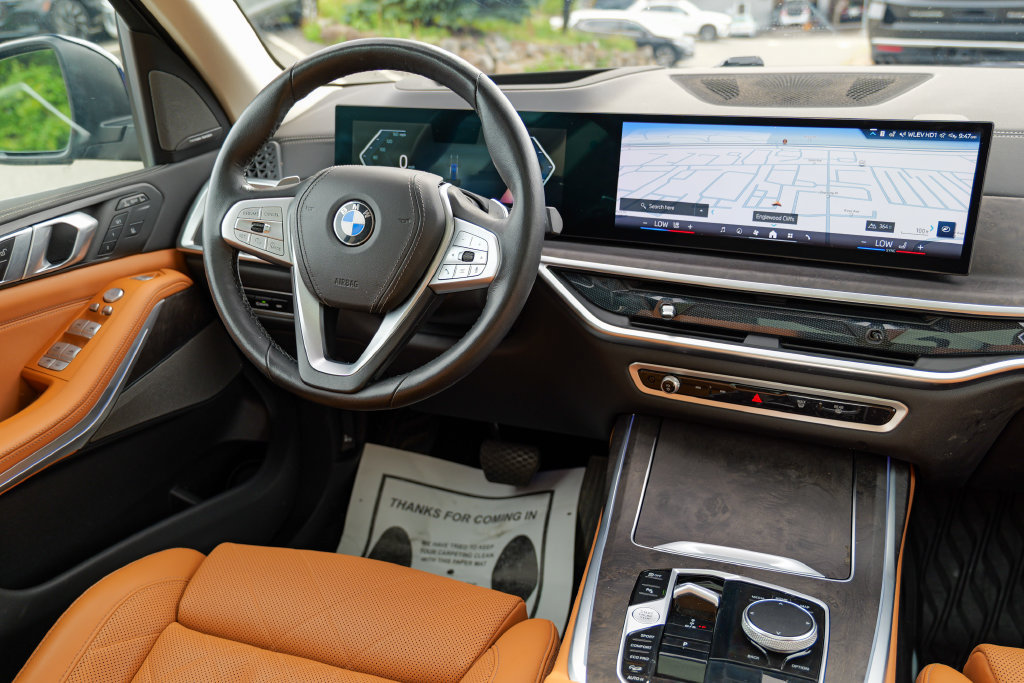 Used 2024 BMW X7 xDrive40i w/ Premium Package AWD/4WD image 45