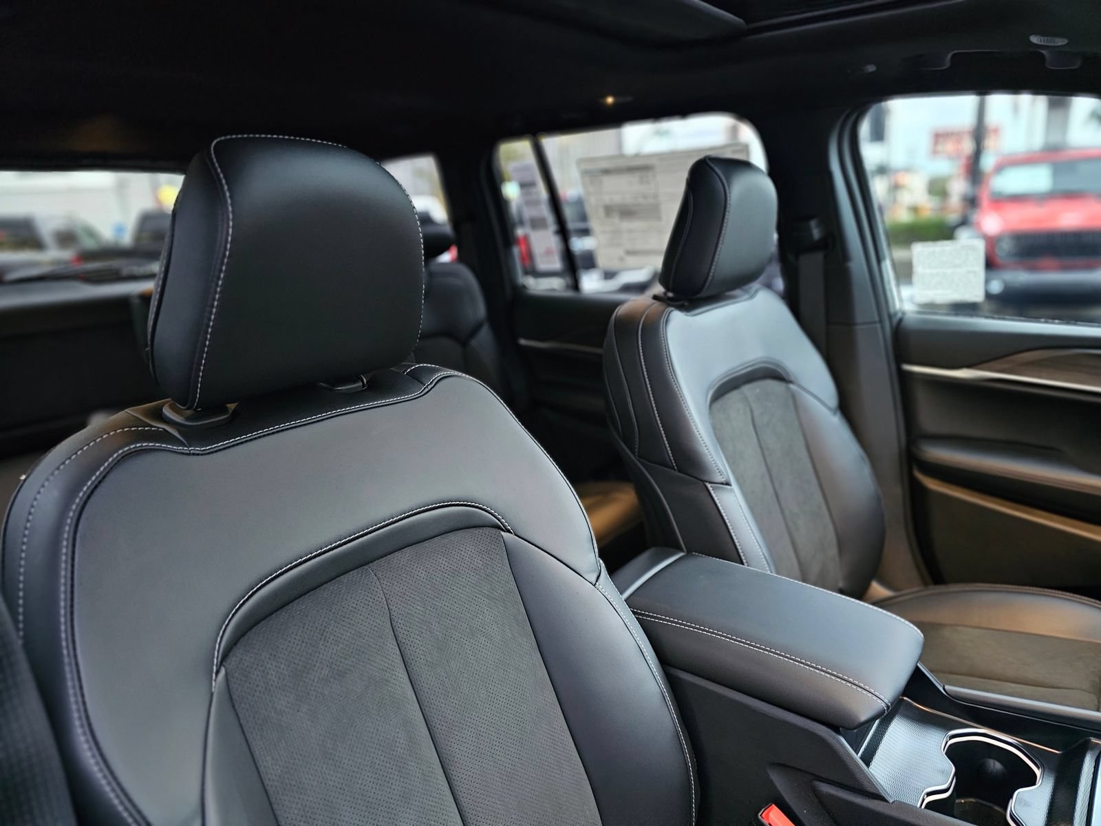New 2026 Jeep Grand Cherokee Altitude RWD image 25