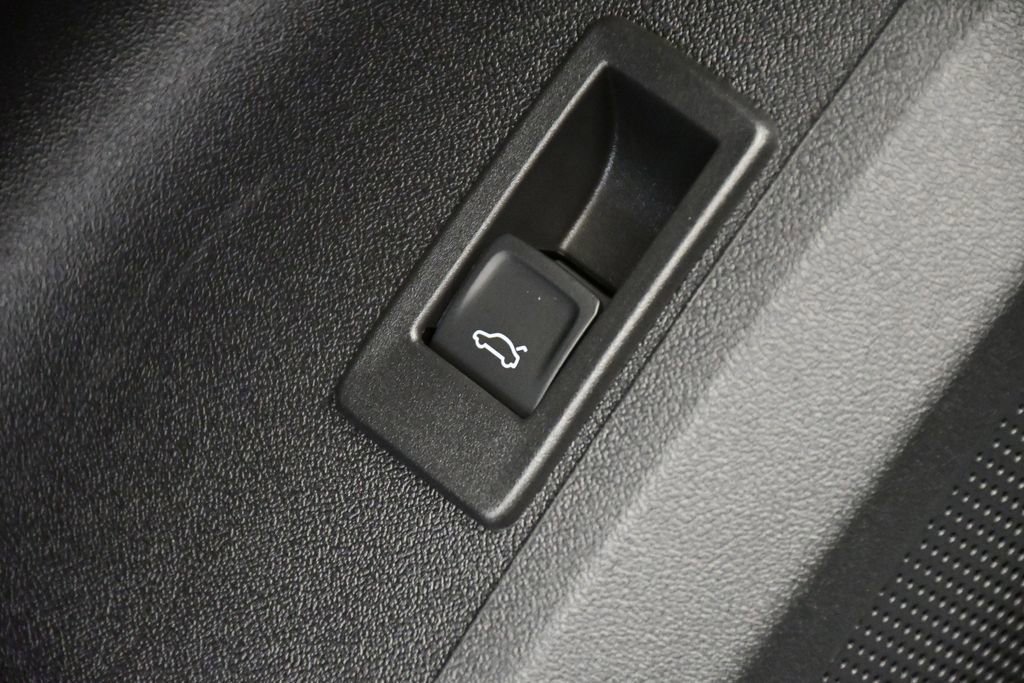 Used 2025 Audi Q5 Premium Plus w/ Premium Plus image 35