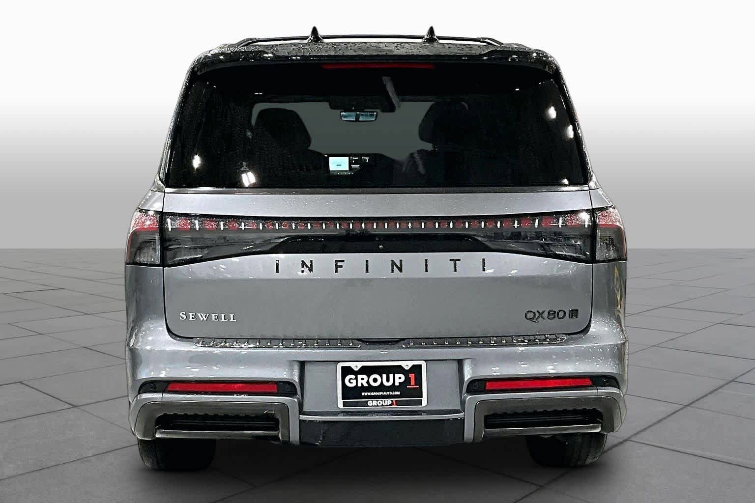 Used 2025 INFINITI QX80 Autograph w/ Autograph Exterior Package AWD/4WD image 5