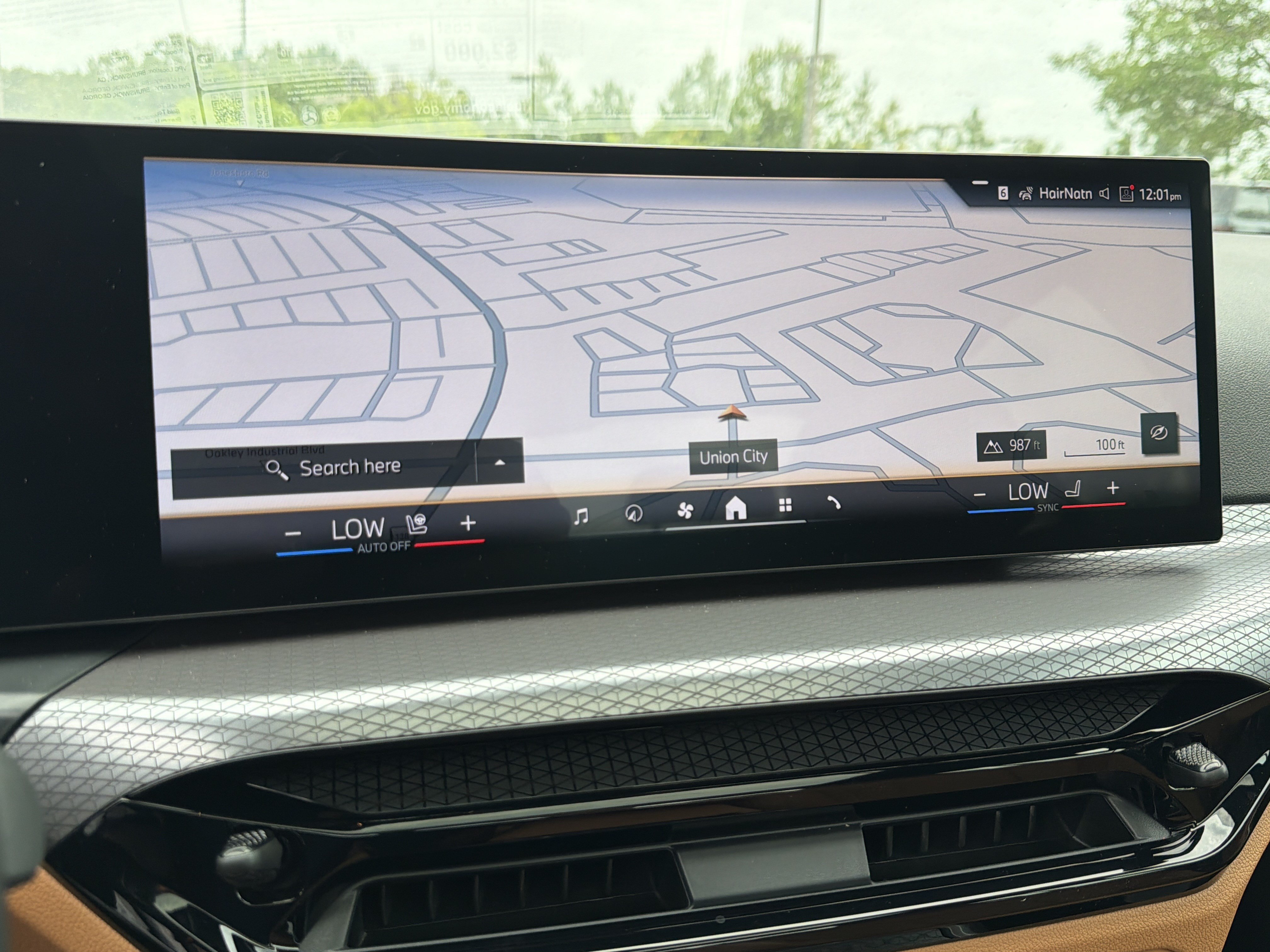 New 2026 BMW 330i Sedan w/ Convenience Package RWD image 8