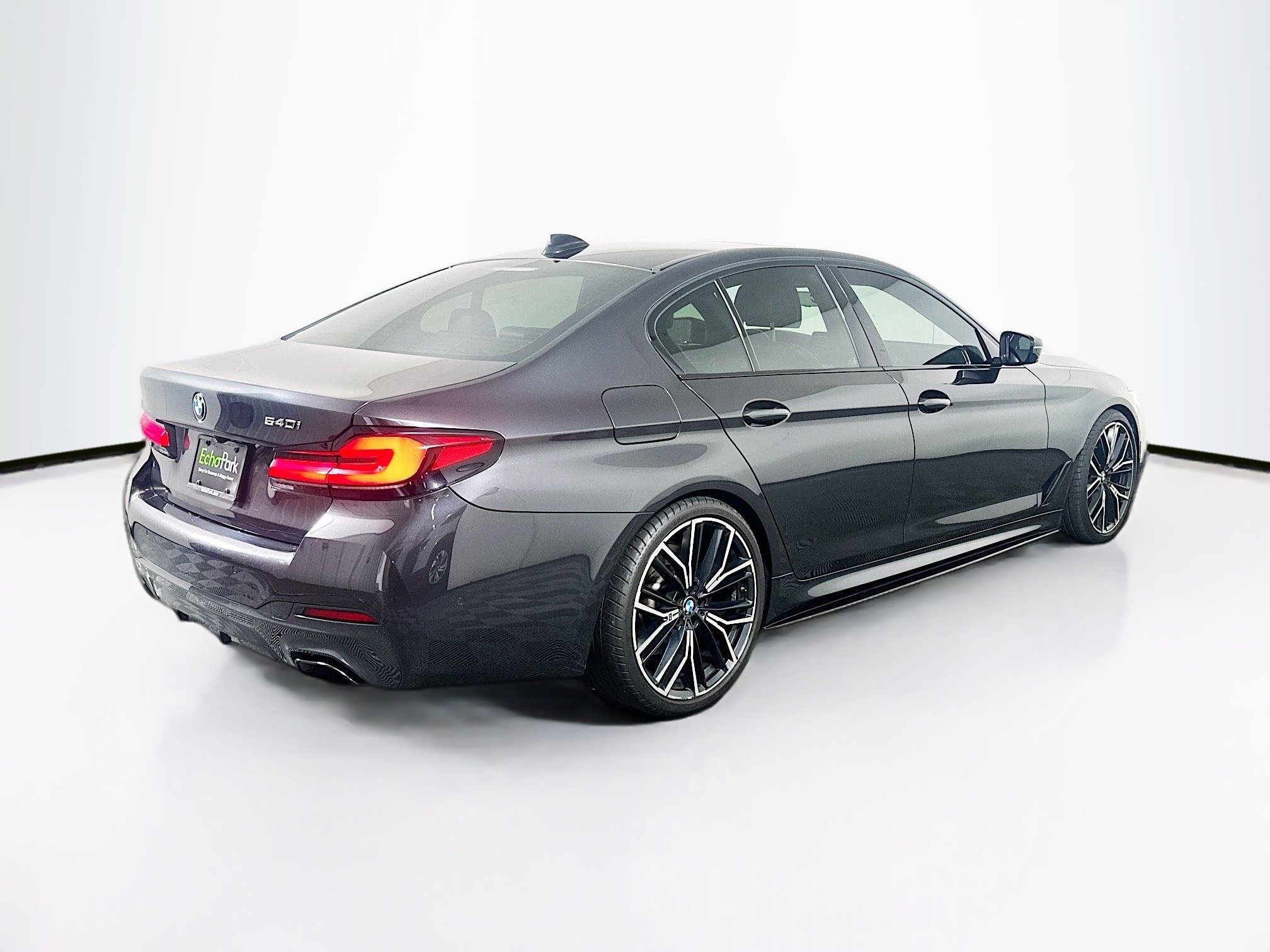 Used 2021 BMW 540i w/ M Sport Package image 9