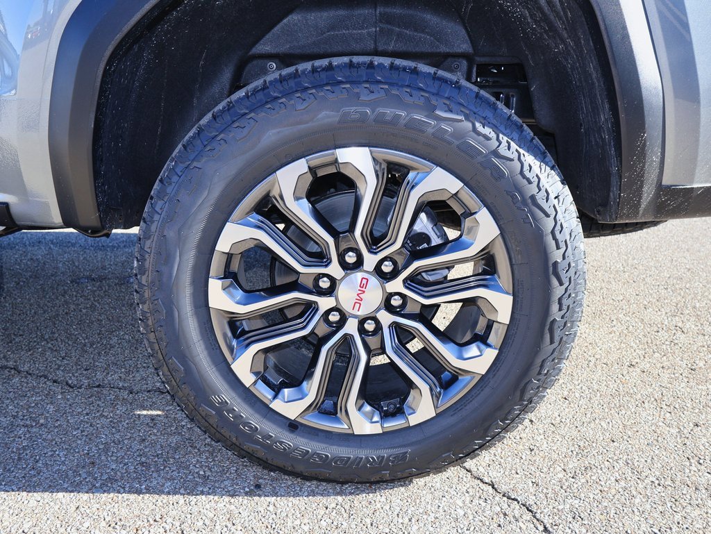 New 2026 GMC Canyon Denali image 32