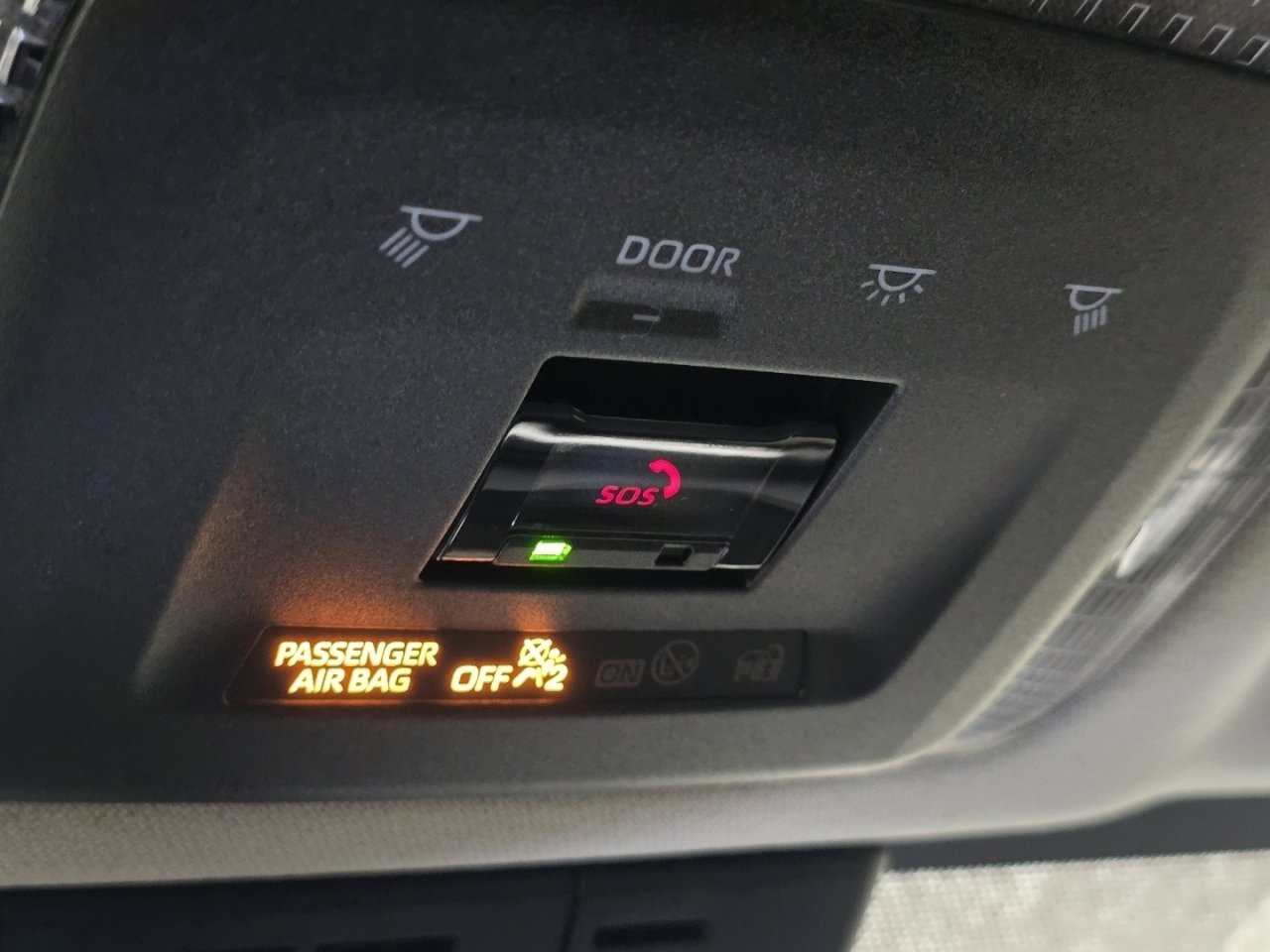 New 2026 Toyota Prius LE image 32