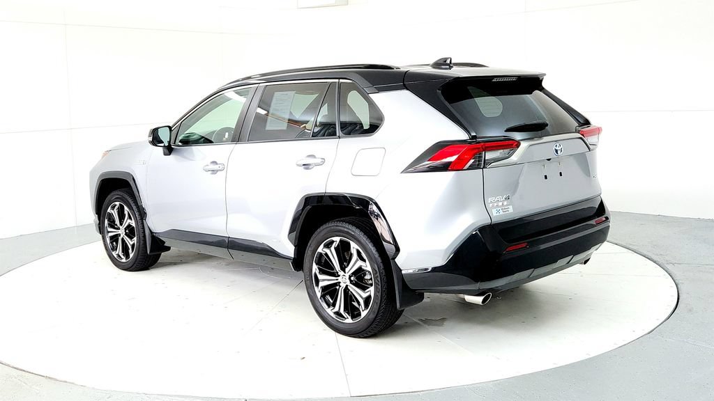 Certified 2024 Toyota RAV4 XSE w/ Weather Package AWD/4WD image 4