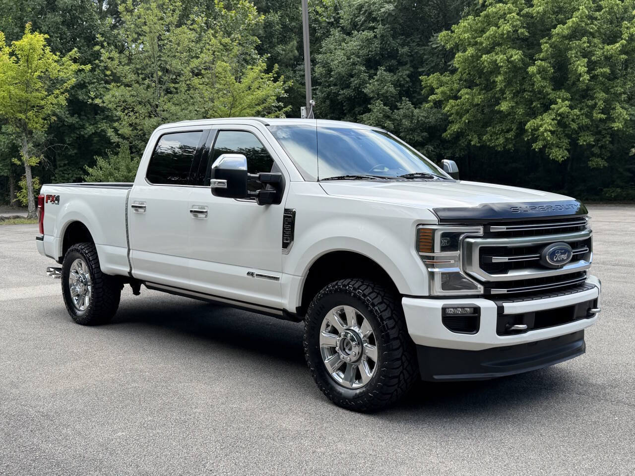 Used 2020 Ford F250 Platinum w/ FX4 Off-Road Package AWD/4WD image 4