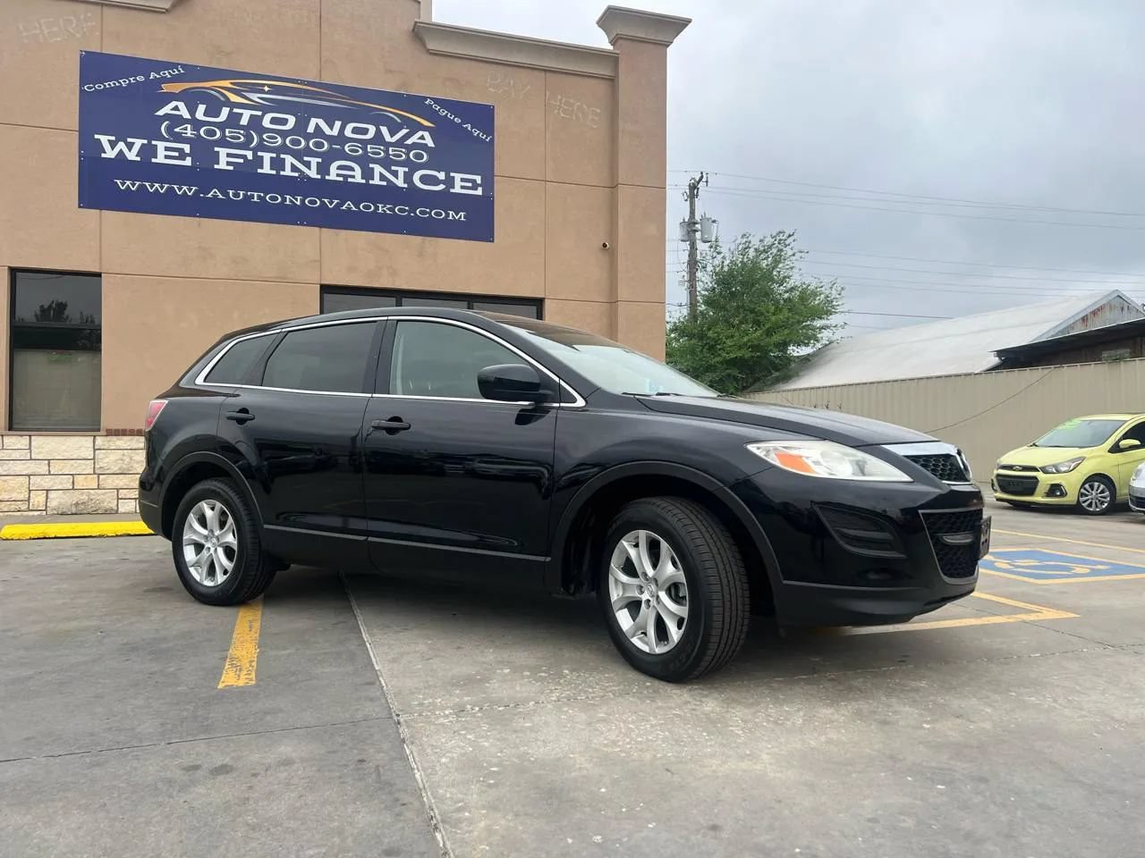 Used 2011 MAZDA CX-9 Touring w/ Moonroof & Bose Audio Pkg FWD image 3
