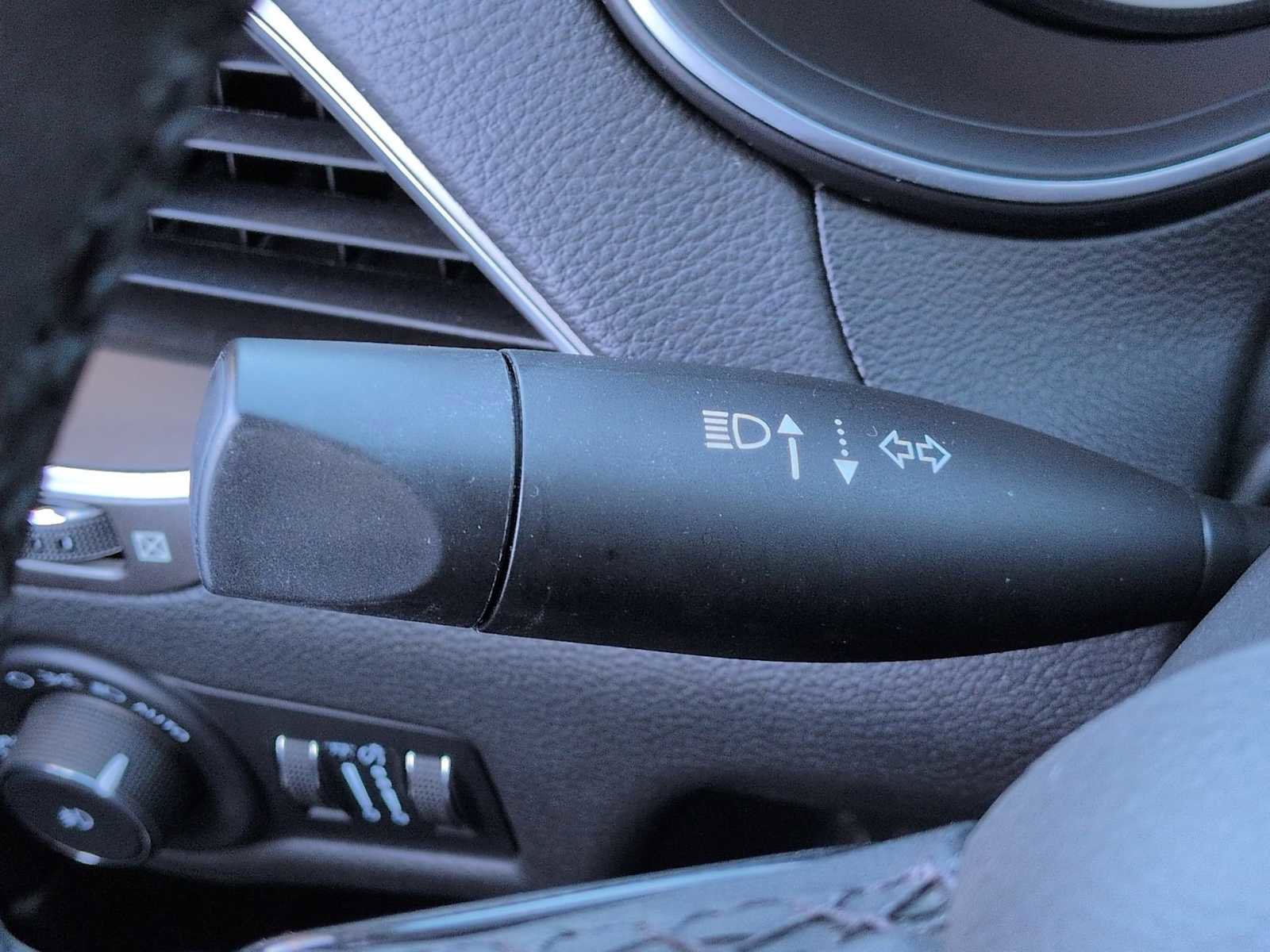 Used 2022 Jeep Cherokee Latitude Lux w/ Sun & Sound Group image 45