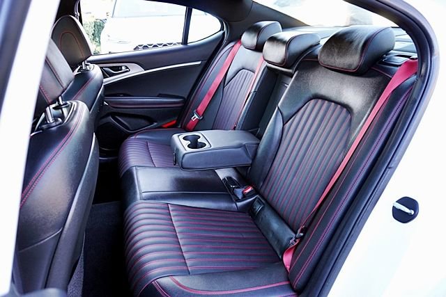 Used 2023 Genesis G70 2.0T w/ Sport Prestige Package image 17