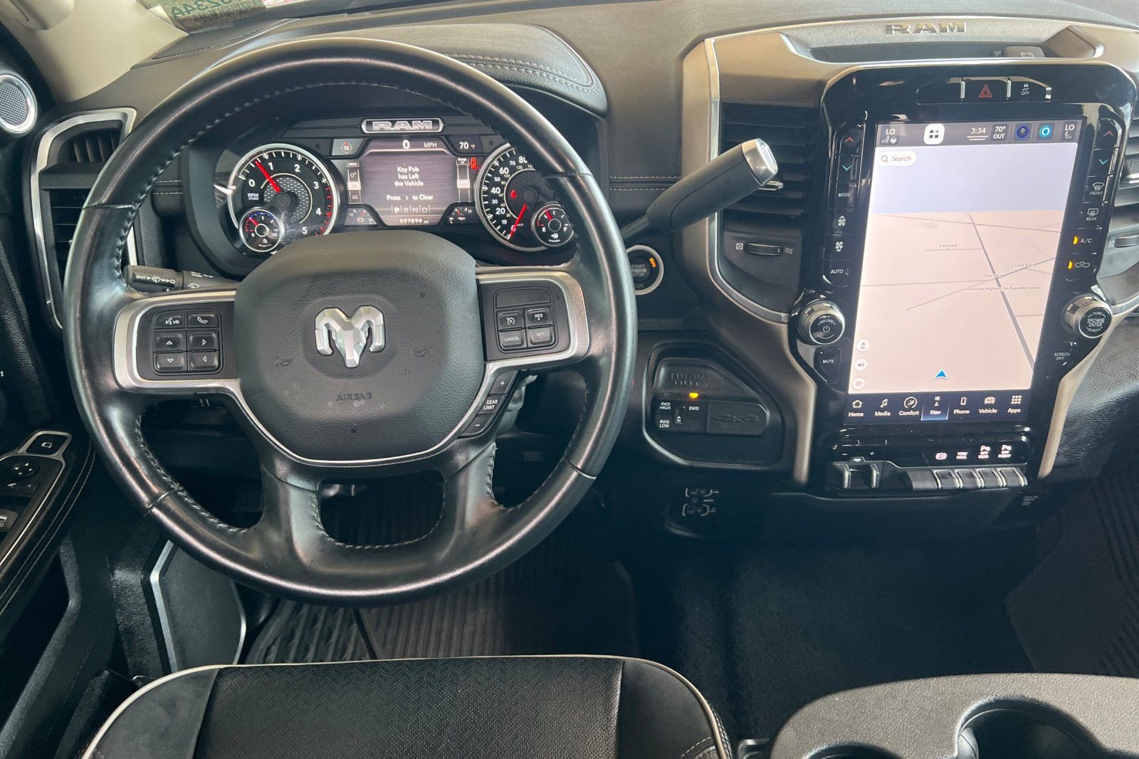 Used 2022 RAM 3500 Laramie AWD/4WD image 14