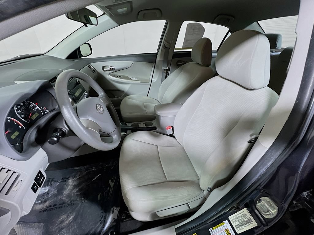 Used 2010 Toyota Corolla LE FWD image 17