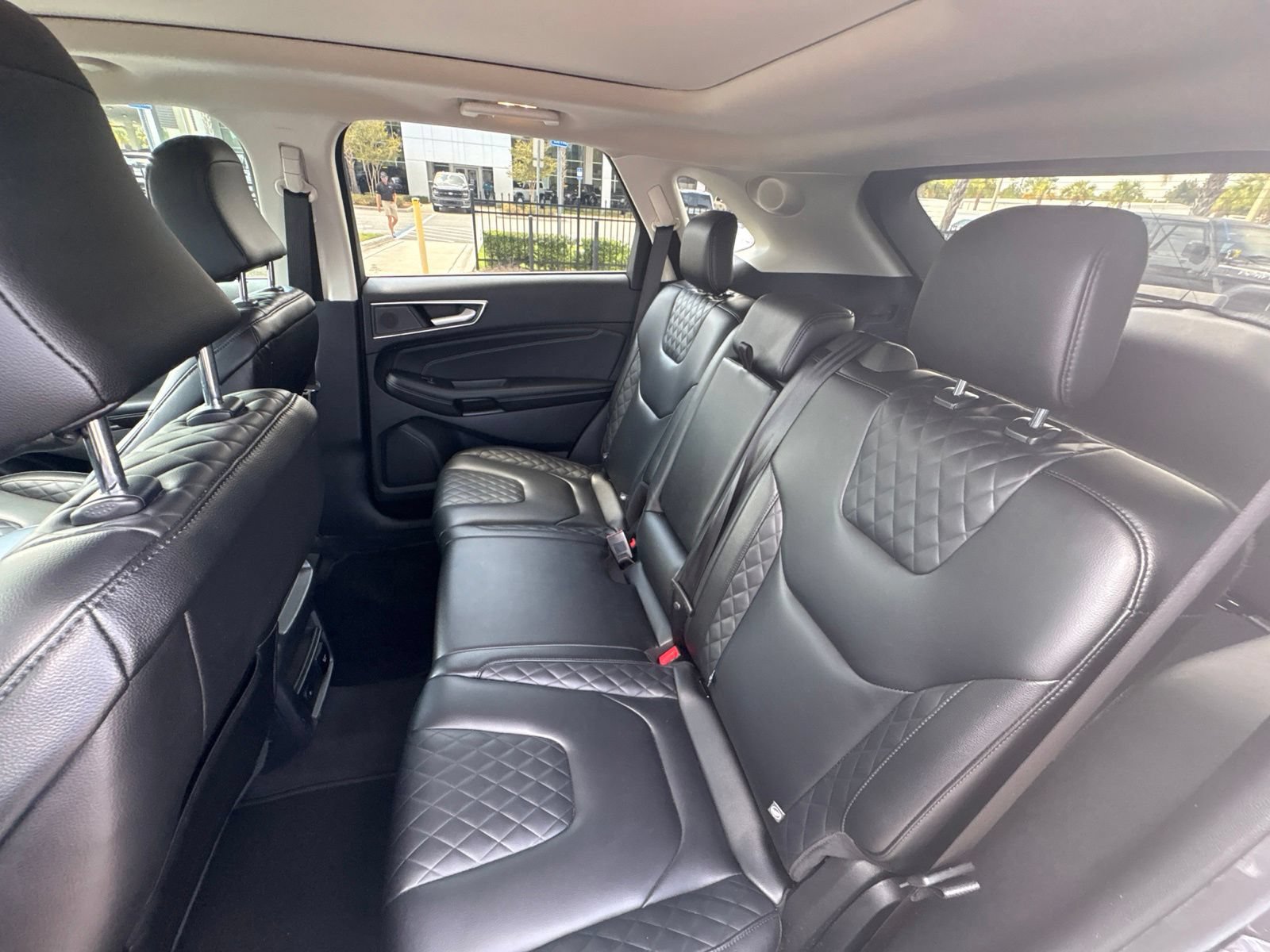 Used 2023 Ford Edge Titanium AWD/4WD image 19