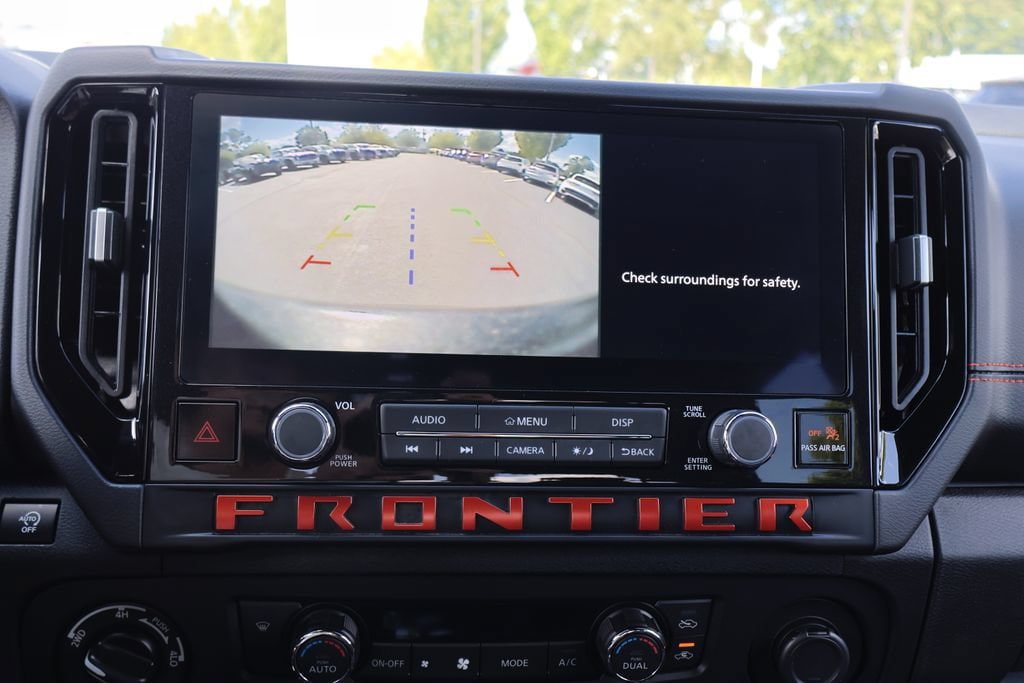 Used 2026 Nissan Frontier PRO-4X AWD/4WD image 24