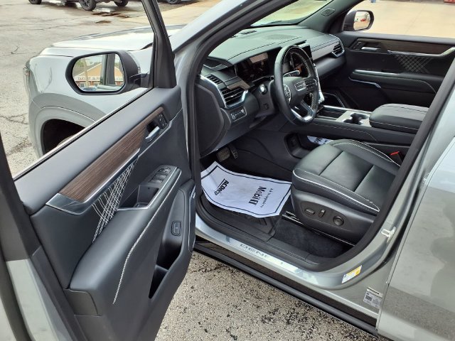 Used 2026 GMC Acadia Denali w/ Super Cruise Package AWD/4WD image 19