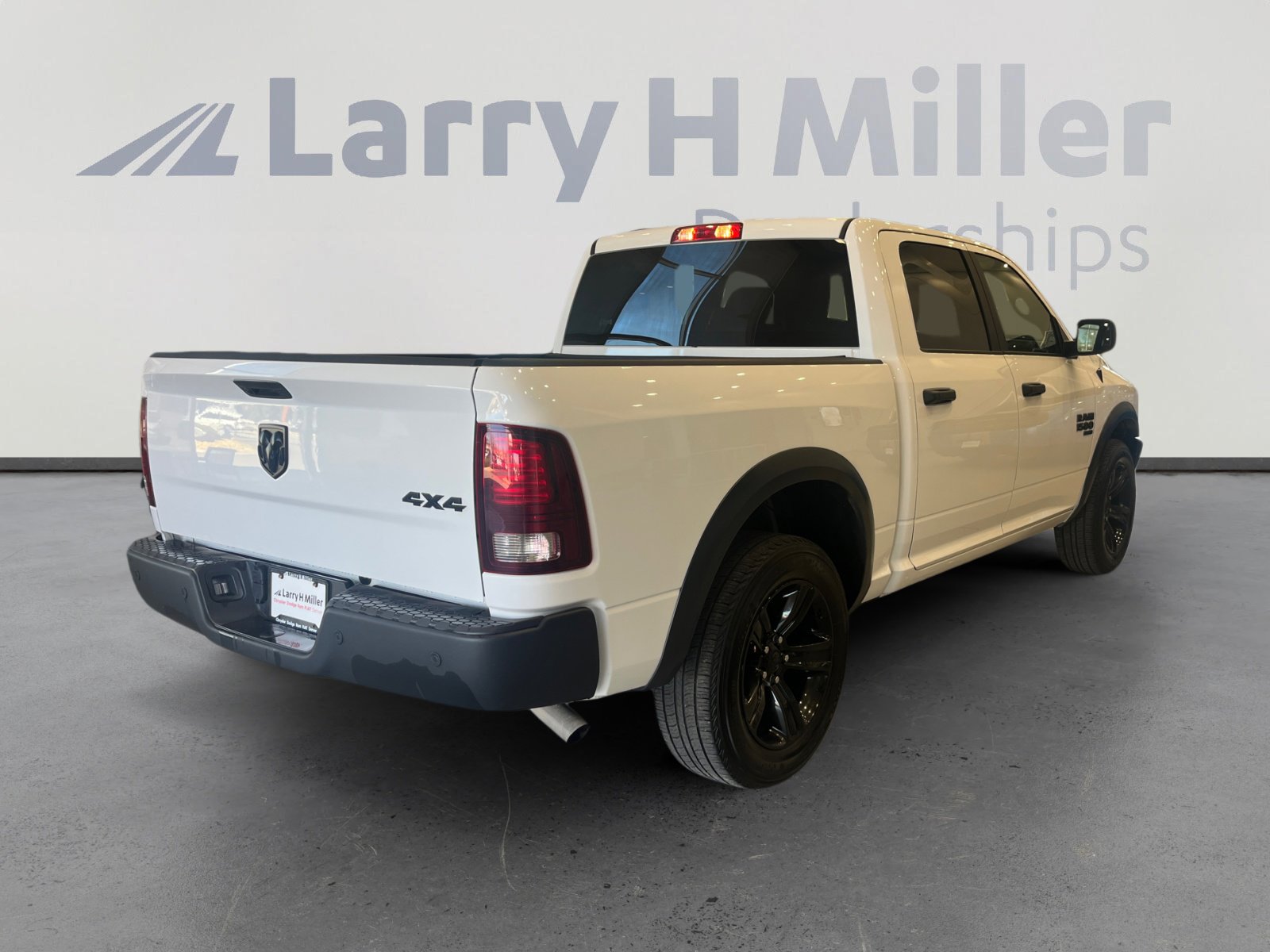 Used 2024 RAM 1500 Classic Warlock image 5