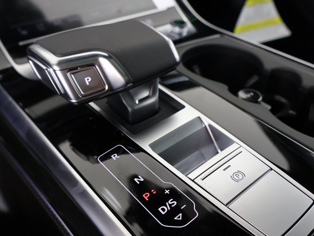 New 2026 Audi Q8 Prestige image 3