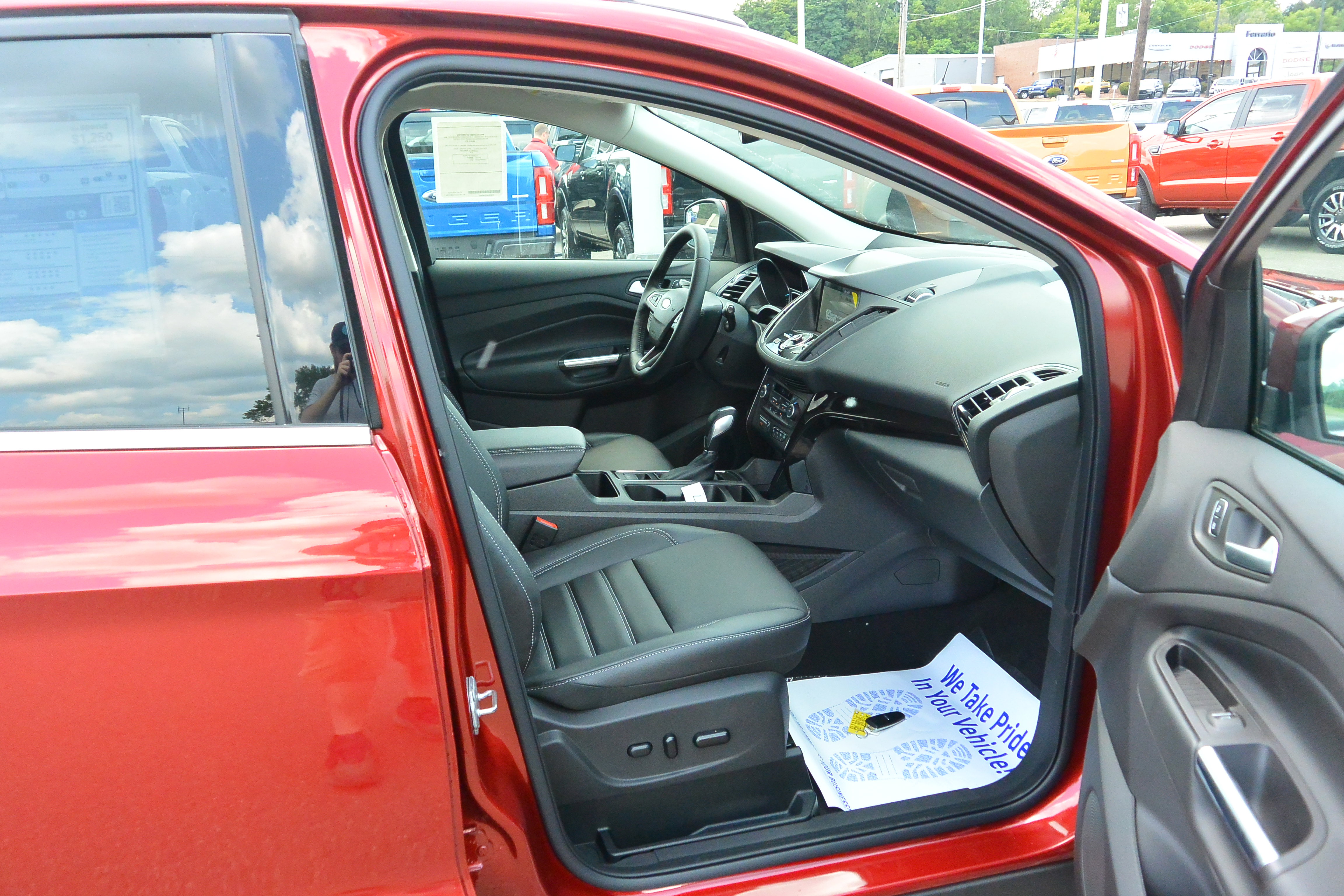 Used 2019 Ford Escape Titanium image 15