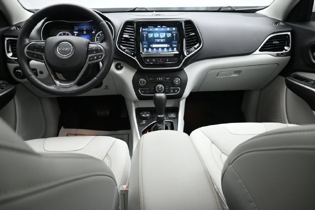 Used 2021 Jeep Cherokee Limited AWD/4WD image 23