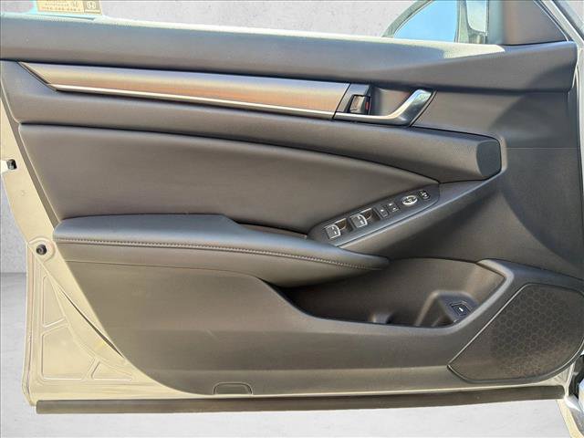 Used 2019 Honda Accord LX image 10