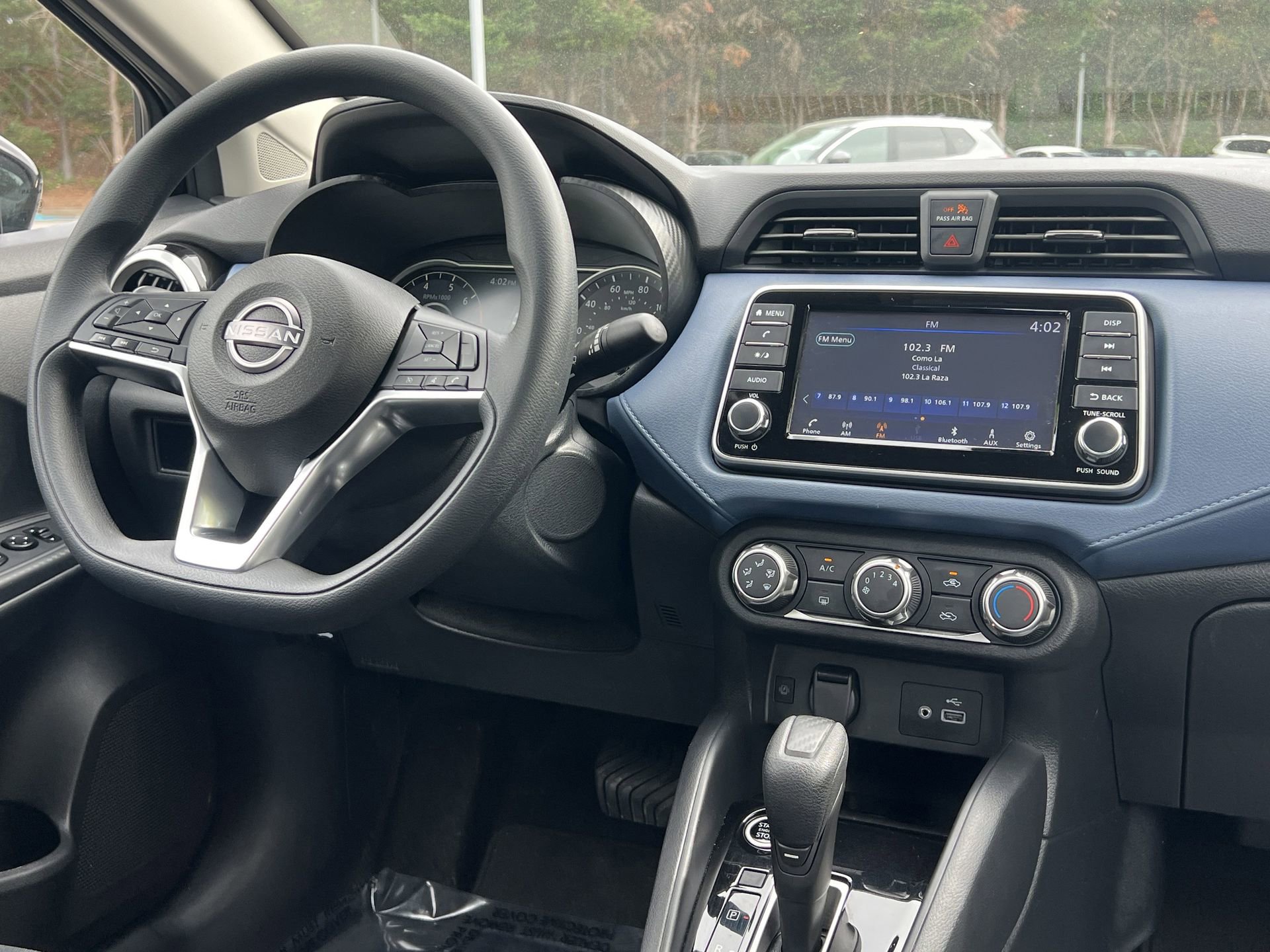 Certified 2025 Nissan Versa SV w/ Trunk Package image 3