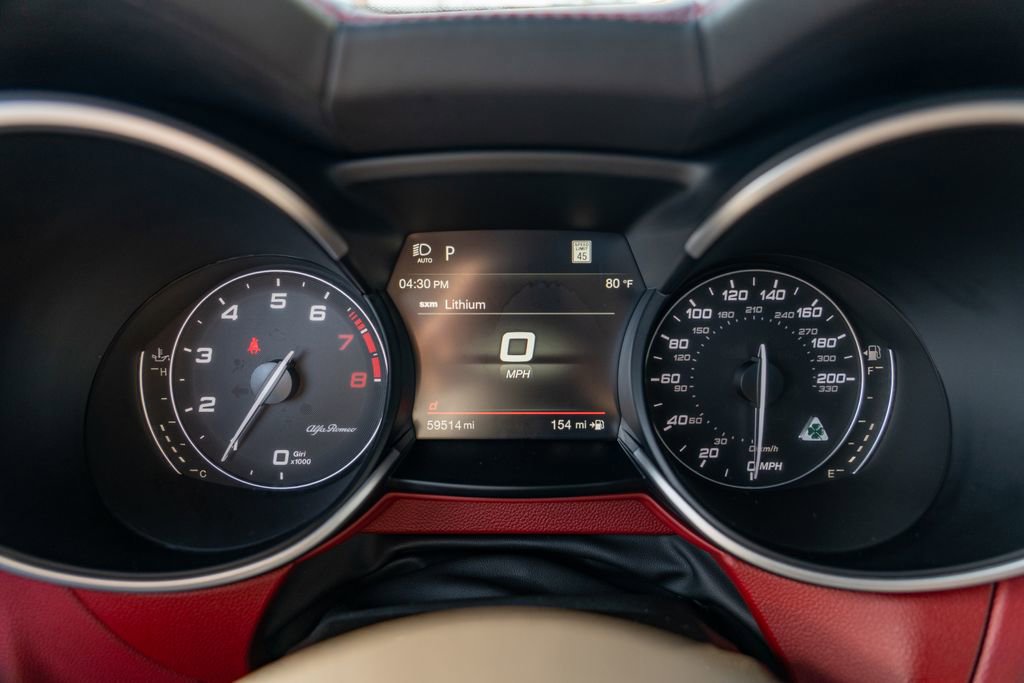 Used 2021 Alfa Romeo Stelvio Quadrifoglio image 25