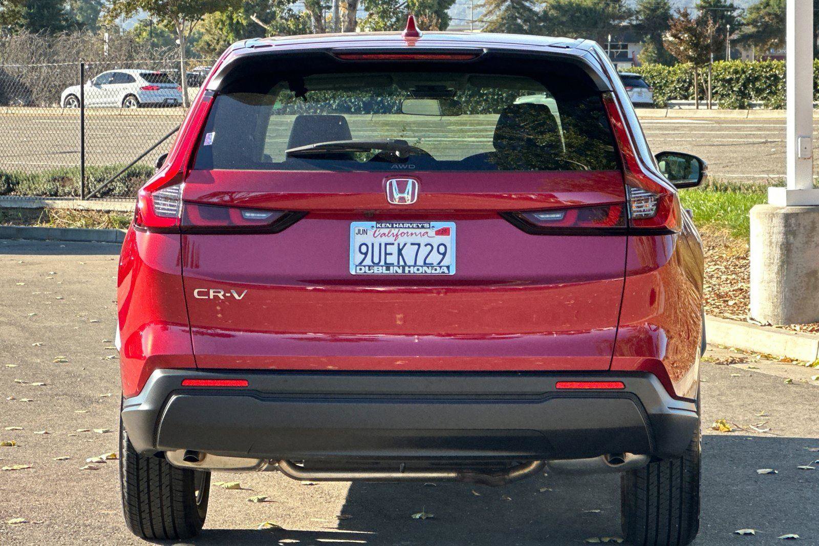 Used 2025 Honda CR-V EX image 5