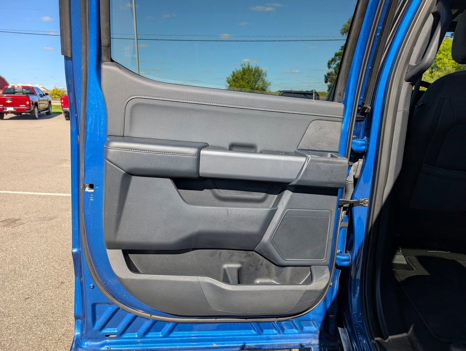 Used 2024 Ford F150 XLT w/ Mobile Office Package image 21