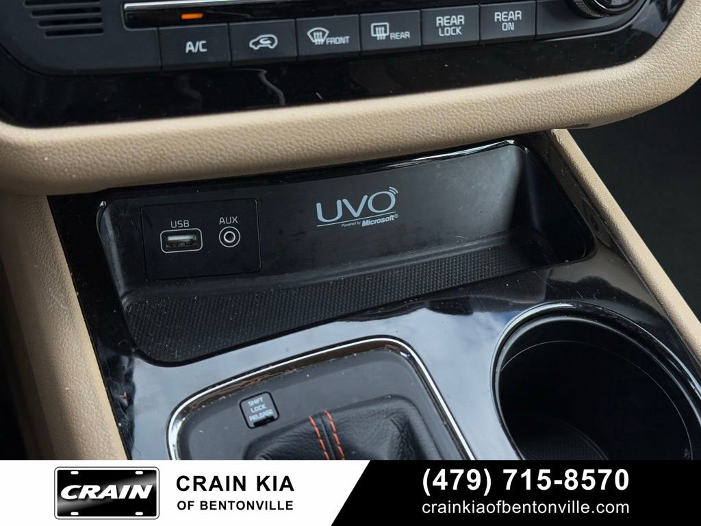 Used 2016 Kia Sedona EX FWD image 19